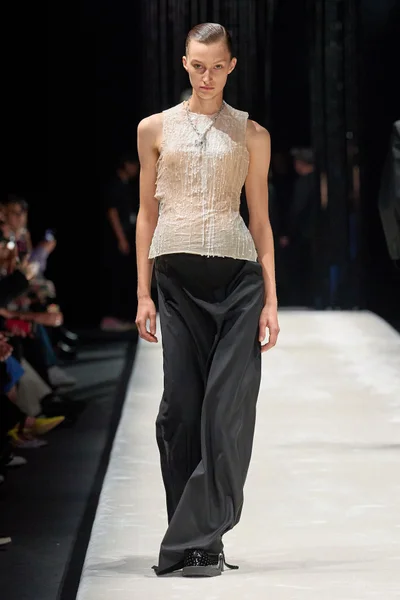 Look 31